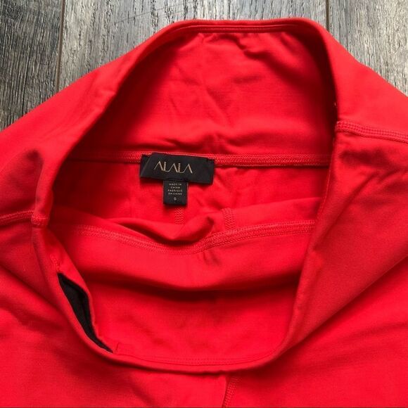 ALALA Womens Red Crop Vamp Tight Legging Size Small Lava Red High Rise NWOT - Picture 7 of 12